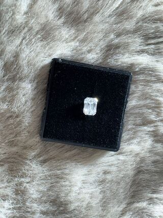 2.00 karaat emerald (gecertificeerd)